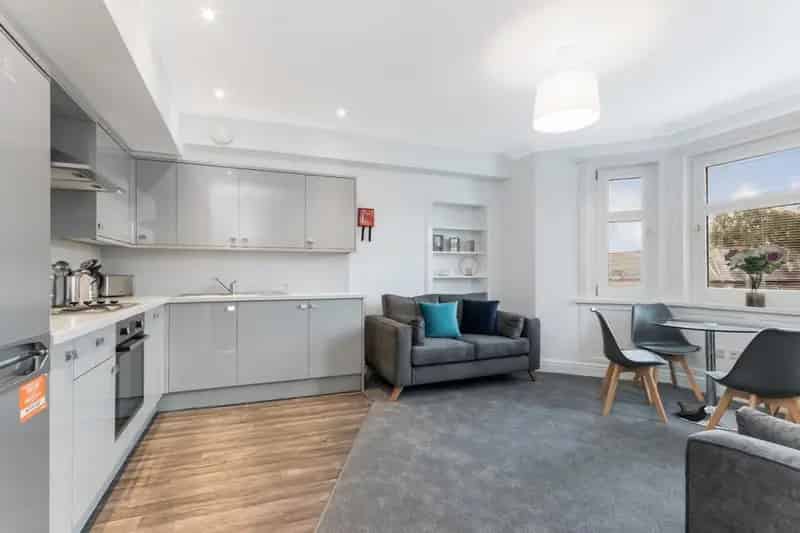 3 Bedroom Flat to Rent