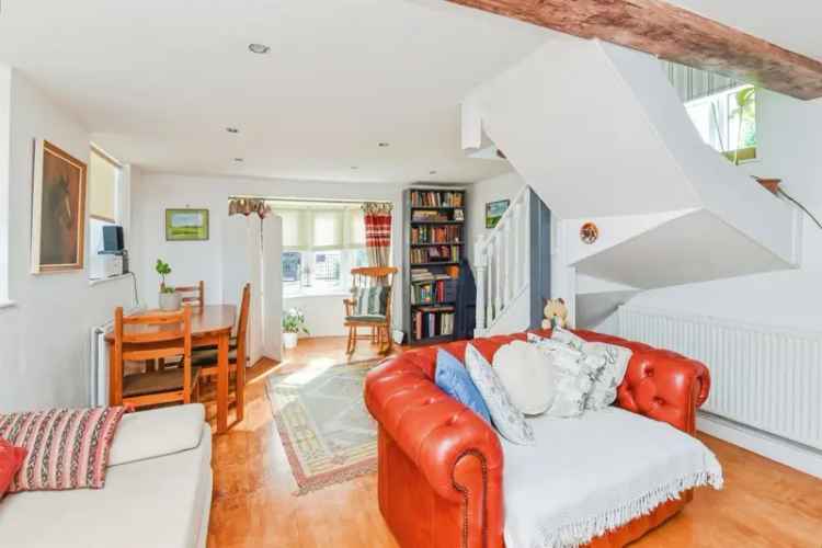 Charming Period Cottage in Rode with Countryside Views