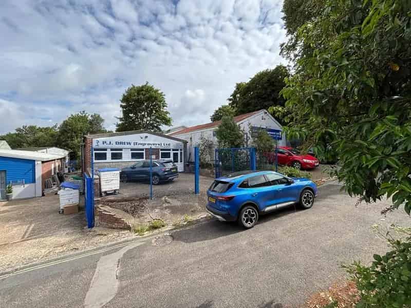 Woolston Southampton Two Freehold Workshops 4550 sq ft