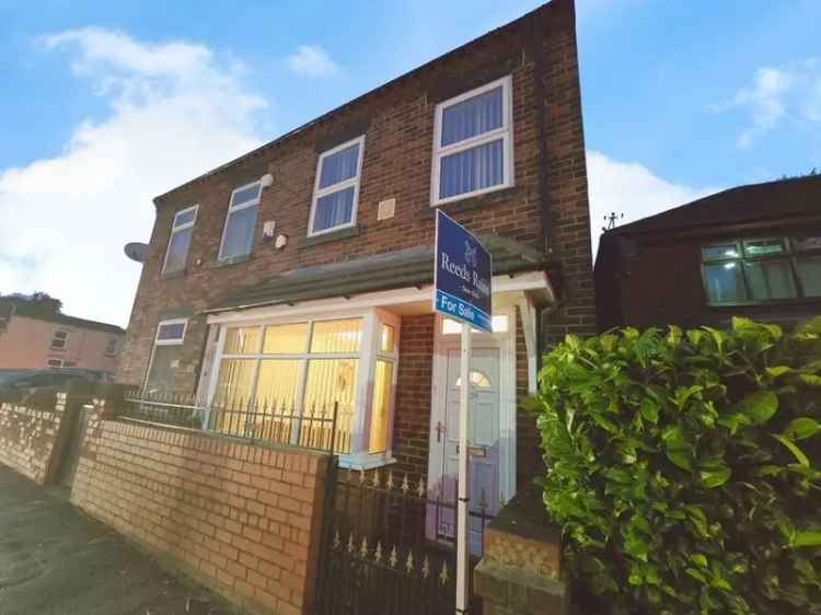 3 Bedroom Semi Detached House Hindley Green WN2