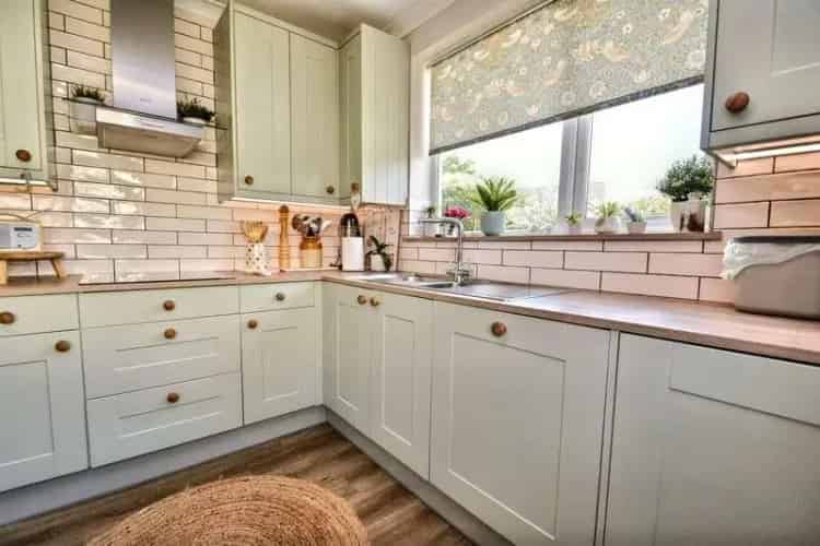 2 Bed Detached Bungalow for Sale in Broadstone