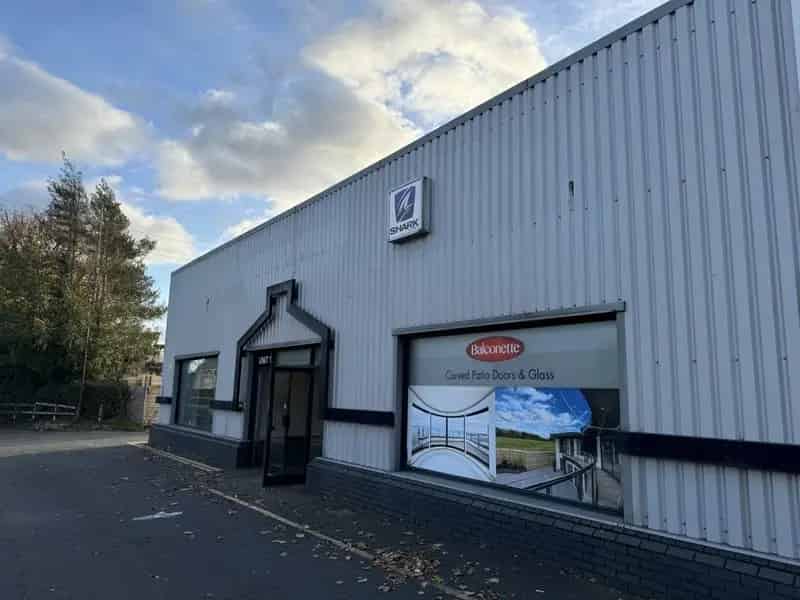 Trade Counter Unit with Showroom and Offices