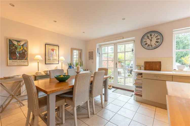 4 bedroom house in Leamington Spa