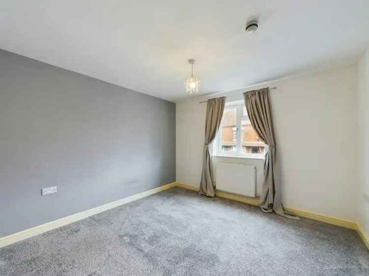 Flat For Sale in Nuneaton and Bedworth, England