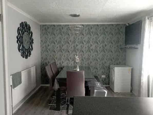 4 Bed Semi Detached House with Garage and Garden Council House Right to Buy