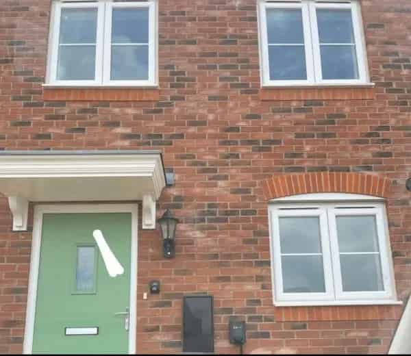 2 Bed Semi Detached House Radford Semele New Flooring Parking Garden