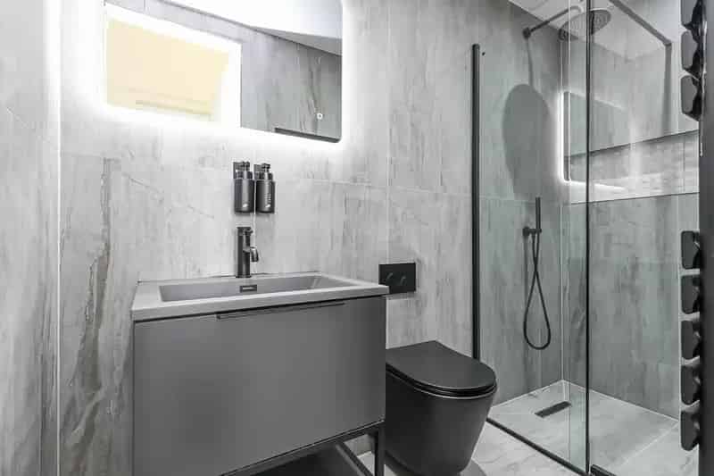 4 Bedroom Apartment to Rent in Glasgow West End
