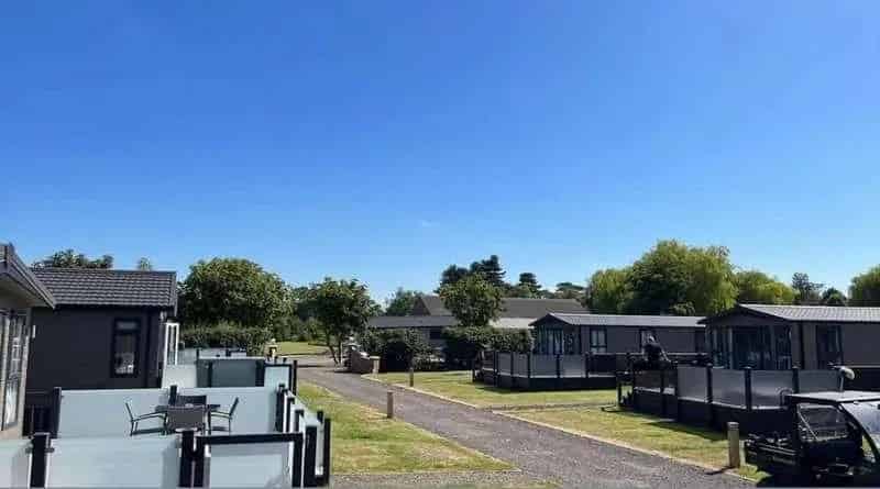 2 Bed Park Home for Sale at Brackenborough Lakes Resort