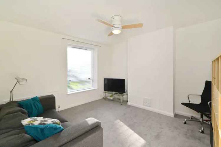 1 Bedroom Apartment House to Rent in Victoria Park Village