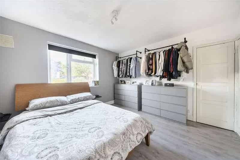 2 Bed Flat for Sale