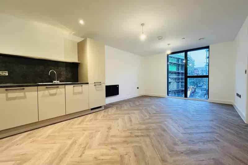 1 Bedroom Luxury City Centre Apartment