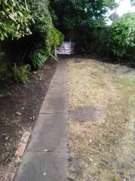One Bedroom Bungalow Near Shops and Bus Station