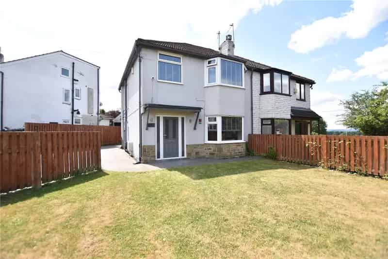 Family Home Near Amenities and Schools