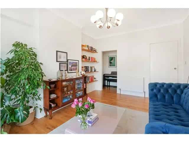 2 Bedroom Flat for Sale Glasgow Southside
