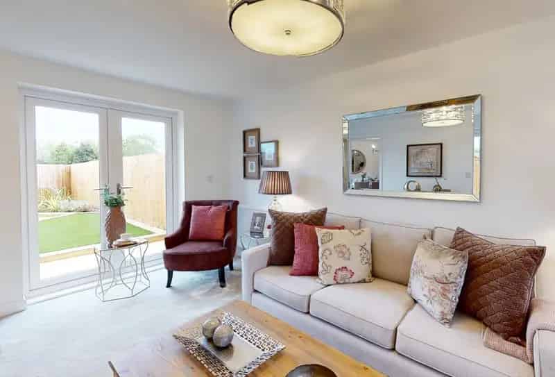 3 Bed Detached House For Sale