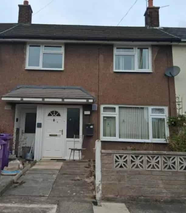 3 Bed House Belle Vale - Family Home Near City Centre