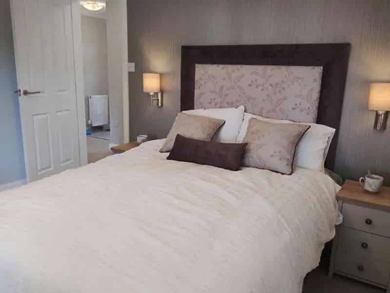 2 Bed Modern Park Home for Sale