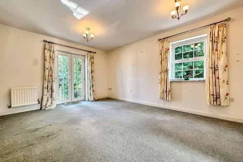 2 Bed Flat for Sale in Harnham
