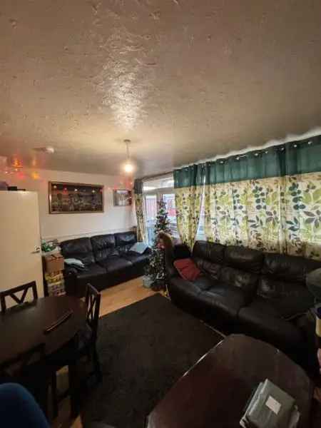 Flat For Rent in London, England