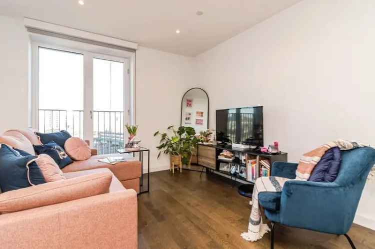 1 Bedroom Furnished Apartment Salford  Luxury Amenities June 2025