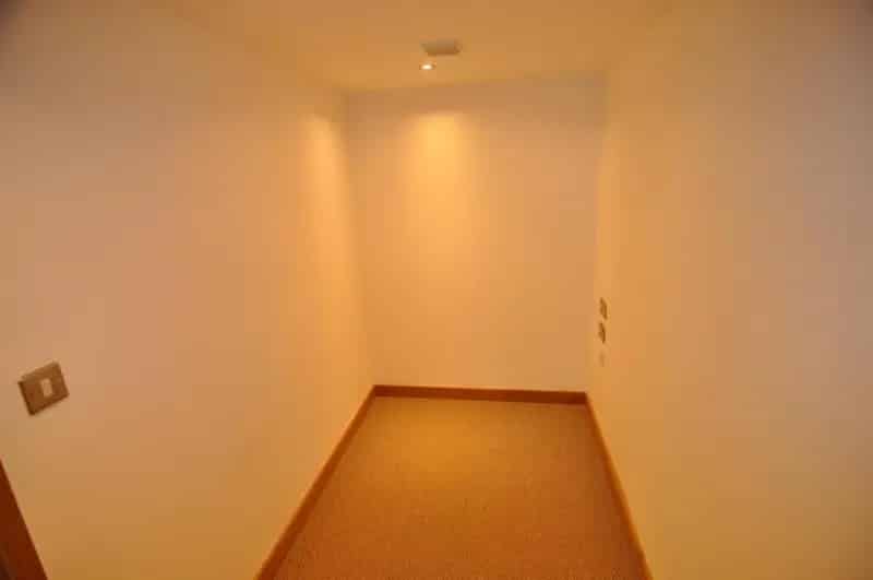 3 Bedroom Flat Near Bradford and Leeds