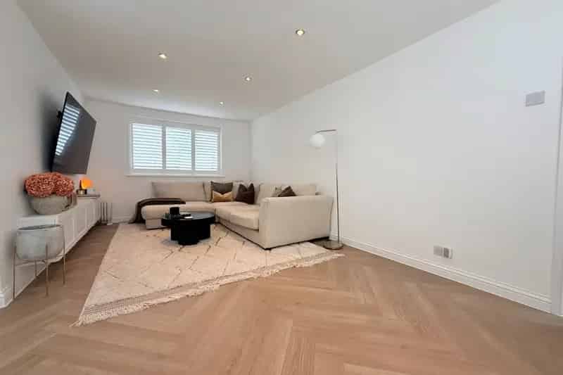 3 Bedroom House in Howlands Zero Deposit Available