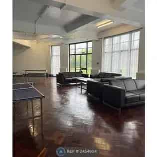1 Room HMO Manchester All Bills Included Gym Garden