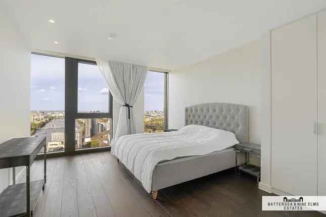 Luxury 2-Bed Flat in Damac Tower London SW8