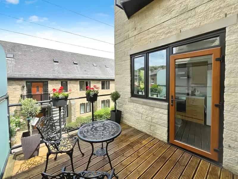 3 Bedroom Mid Terrace House Hebden Bridge HX7