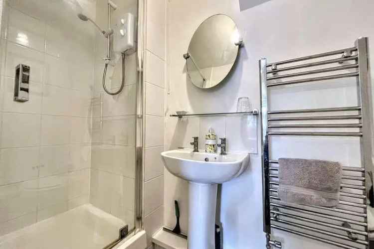 4 Bed Semi-Detached House for Sale Near Woodland Walks and Schools