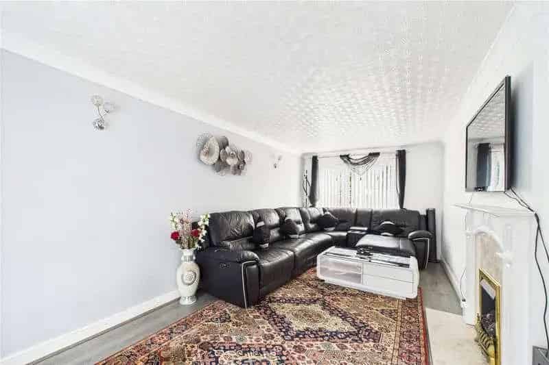 3 Bed House for Sale in Bullbrook