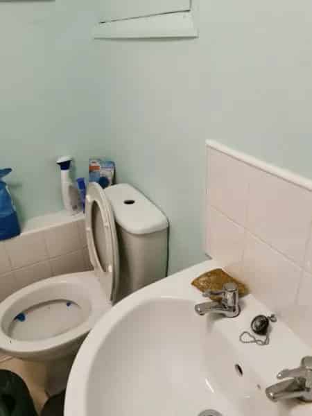 2 Bed Flat Clevedon Somerset Newly Decorated Near Seafront Shops Park