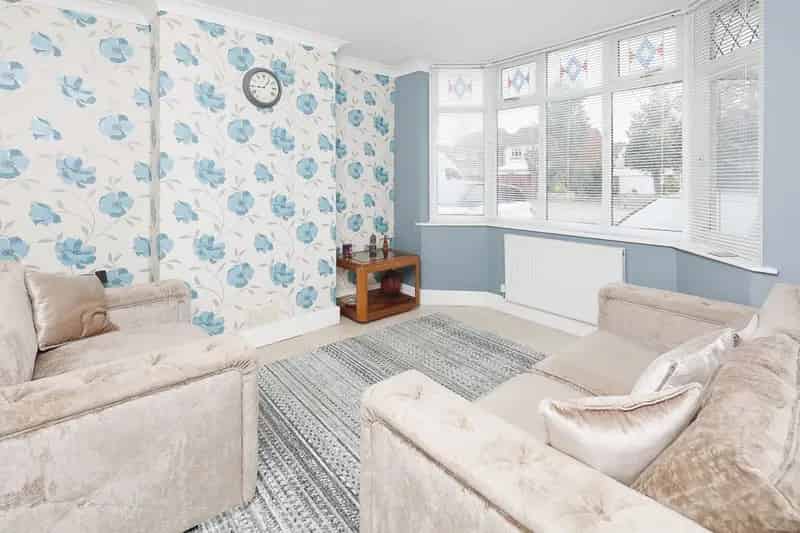 Four Bedroom Semi-Detached House with Loft Conversion and Garages