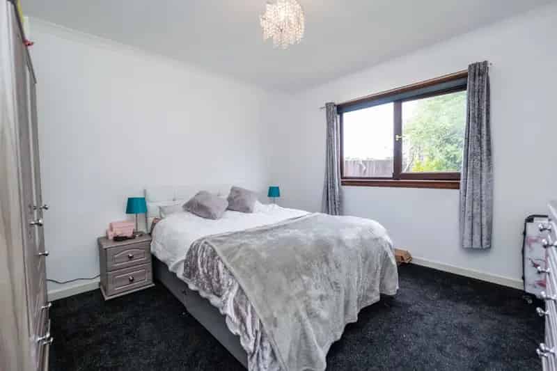 Family Home near Schools and Golf Course