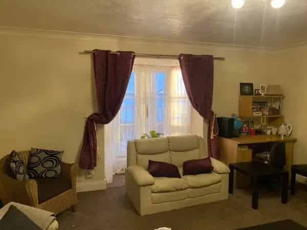 One Bedroom Flat Sea View Main Road