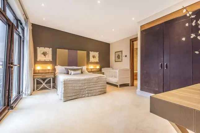 5 Bedroom Family Home for Sale in St John's Wood