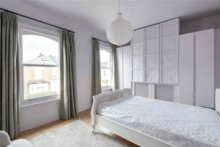 3 bedroom house in London