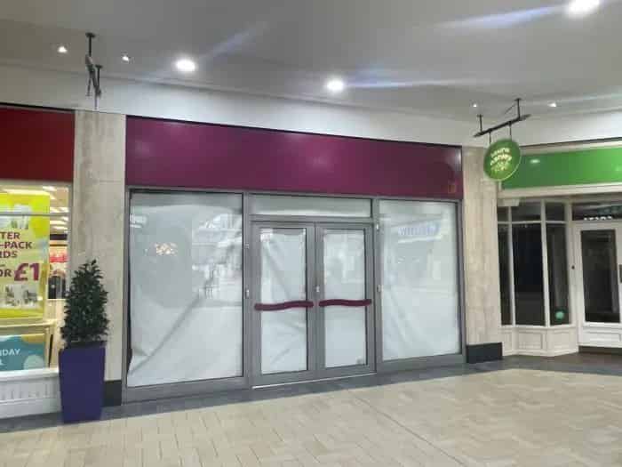 Retail Space For Lease Prime Location High Foot Traffic