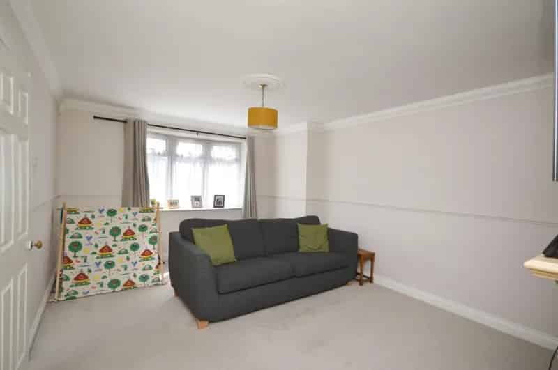 3 Bedroom House For Sale Near Schools and Amenities