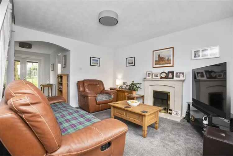 3 Bed Semi-Detached House with Pentland Views