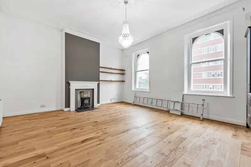 Flat For Sale , London, England