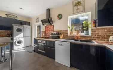 Refurbished Bungalow Near Amenities and Schools