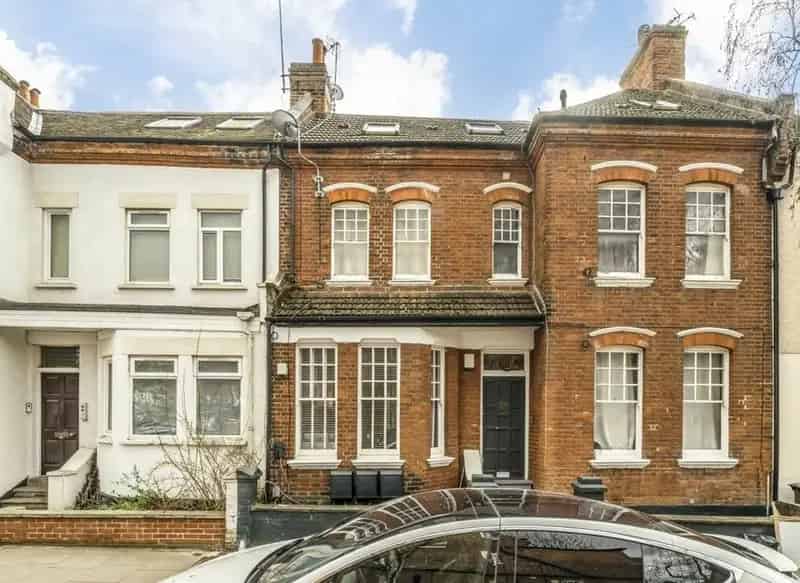 Stunning 2-Bed Garden Flat West Hampstead Near Transport Links