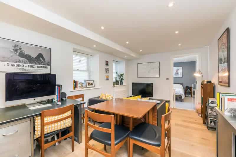 1 Bedroom Flat Near North Laines - No Deposit Option