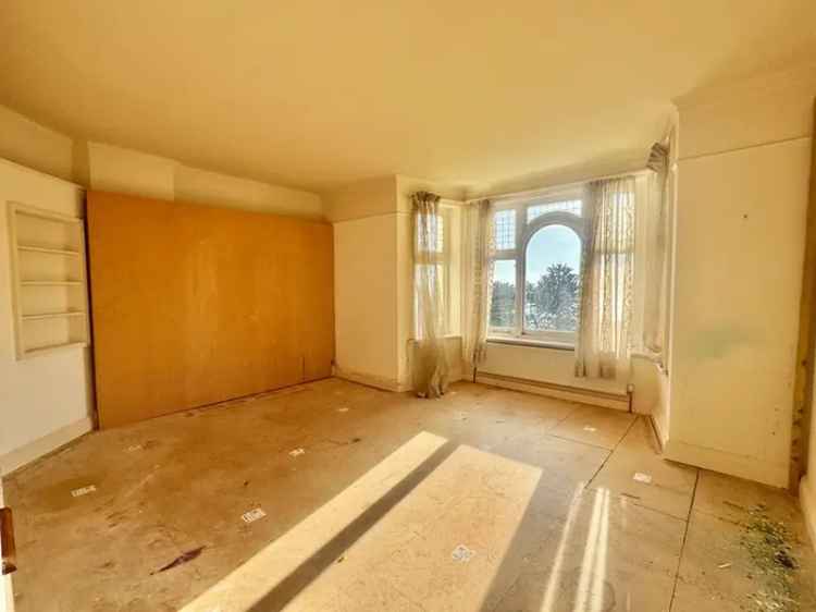 1 Bedroom Flat for Sale Folkestone Sea Views