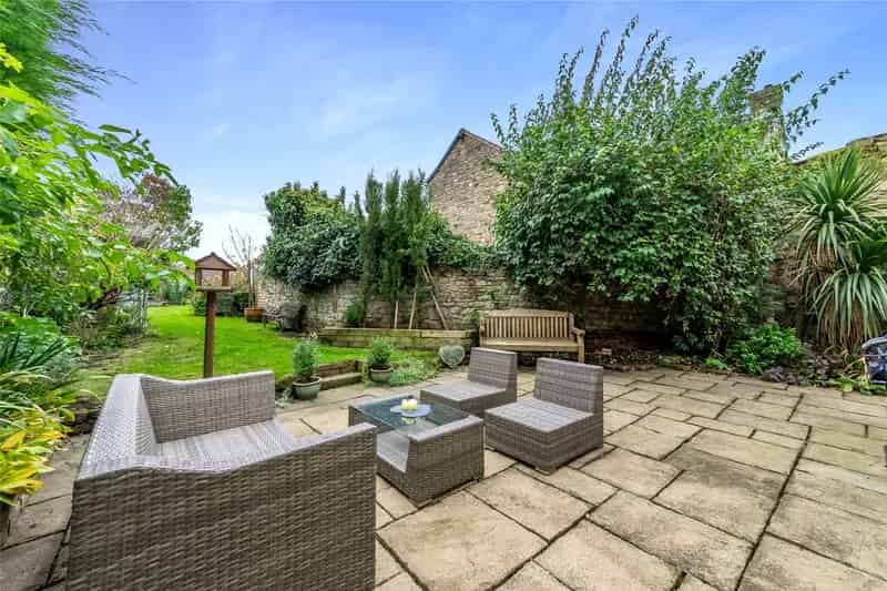 5 Bedroom Detached Cottage for Sale in Hillam