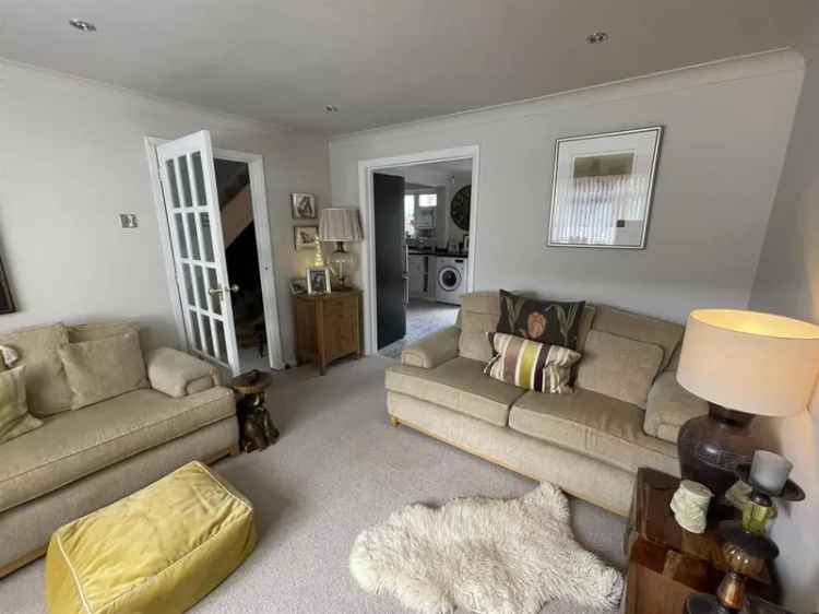 3 Bedroom Semi Detached House For Sale Cheltenham