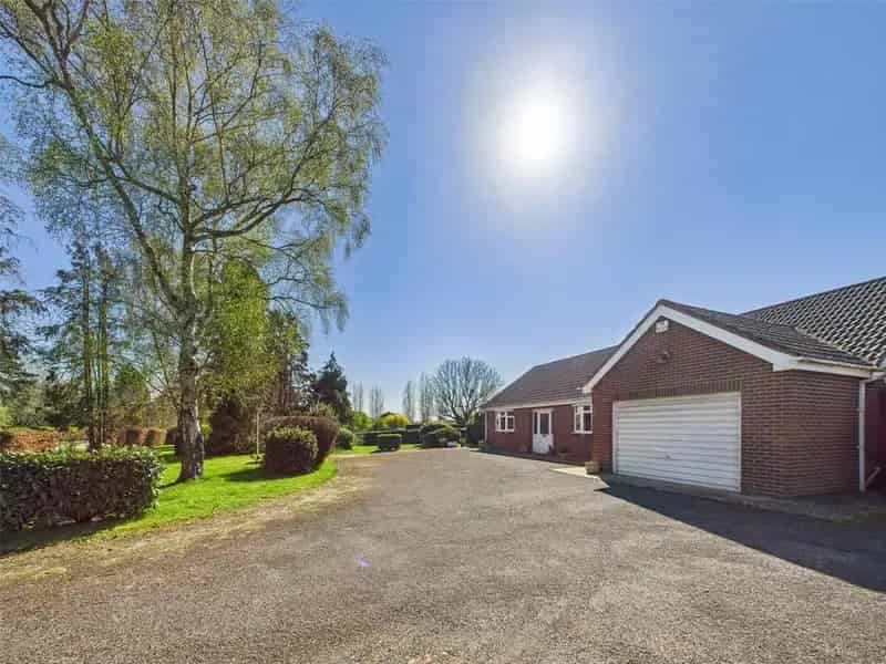 3 Bedroom Bungalow for Sale