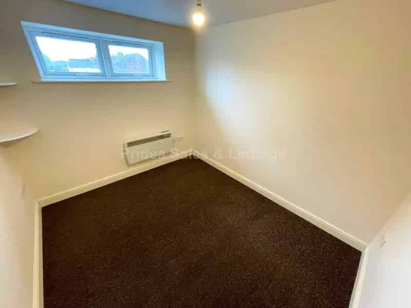 1 Bedroom Apartment City Centre August 2025