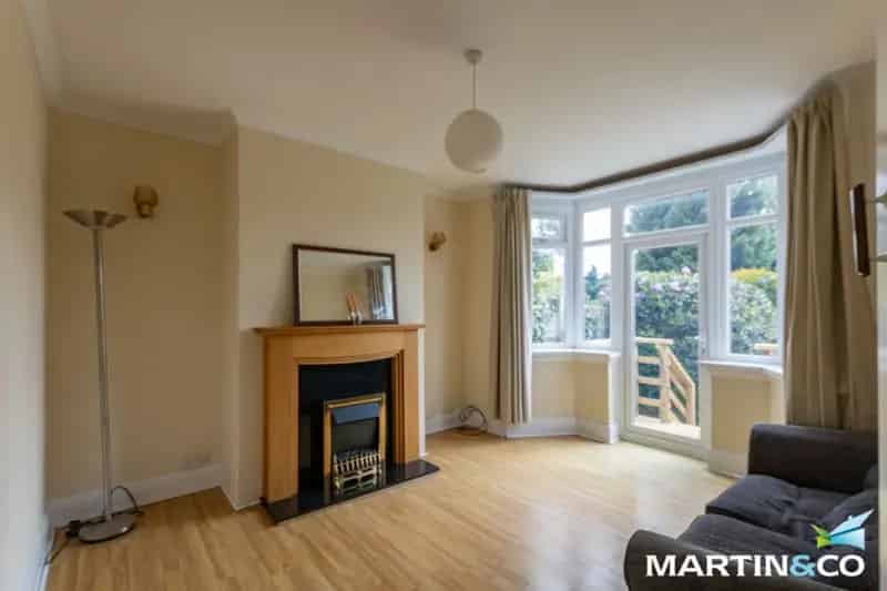 4 Bedroom House For Sale in Harborne
